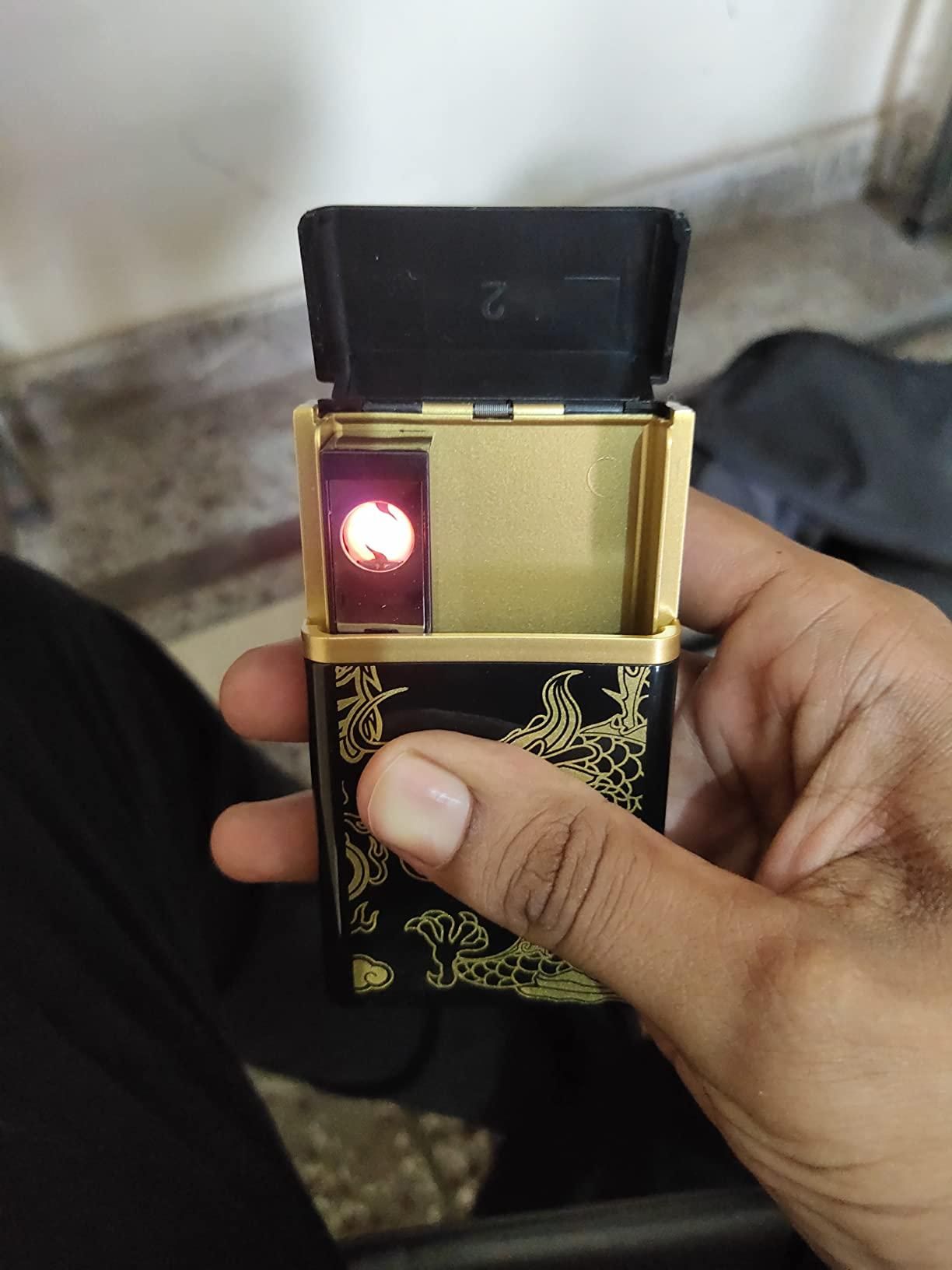USB Rechargeable Cigarette Case with Lighter