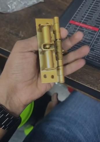 3-in-1 Atomatic door Hinge Lock