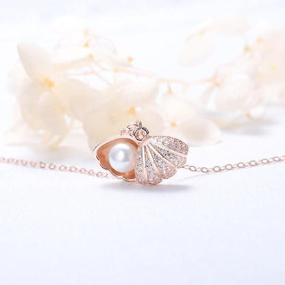 Oyster Pearl Shell Pendant Gold Plated Necklace for Women – Elegant & Timeless Jewelry