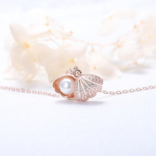 Oyster Pearl Shell Pendant Gold Plated Necklace for Women – Elegant & Timeless Jewelry
